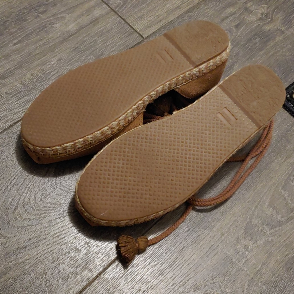 Toms Shoes Espadrilles View 3
